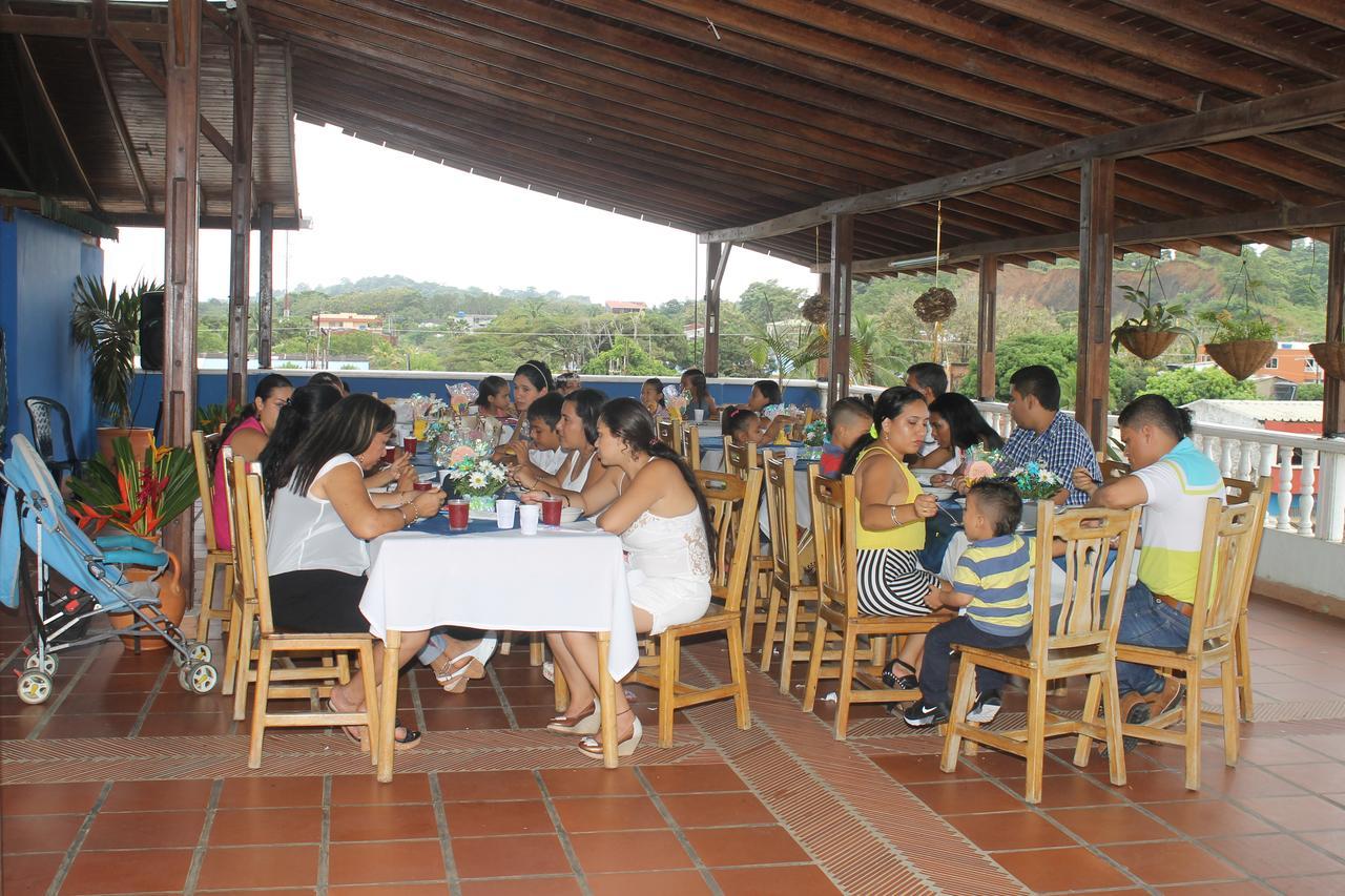 Hotel Punta De Aguila Necocli Exterior photo